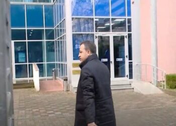 Më shumë se 2 orë brenda, largohet nga SPAK Niko Peleshi