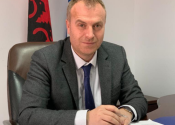 Pjesë e Rithemelimit, jep dorëheqjen kryetari i PD-së në Korçë