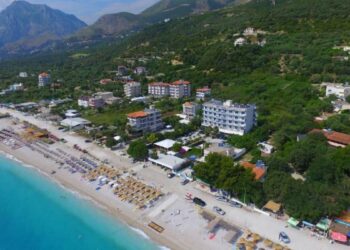 Në interes të investitorëve strategjikë,ligji ‘detyron’ shqiptarët të shpallen grekë