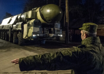 Rusia sqaron qëndrimin mbi armët bërthamore, Kremlini: Do të përdoren vetëm nëse…