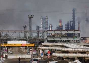 SBU-ja e Ukrainës, prapa sulmeve ndaj rafinerive ruse të naftës