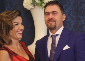 Mbyllja e televizioneve “çekiç kokës” qeverisë, kërkohen 128 mln euro për “Ora News”