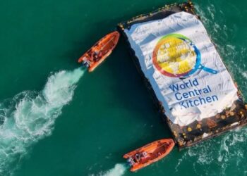 Mbërrin anija e parë me ndihma humanitare në Gaza me 200 ton ushqime