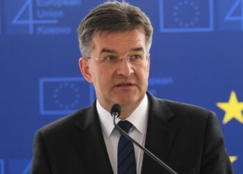 Lajçak “lë” Kosovën dhe Serbinë, nga shtatori merr postin e ri