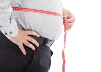 OBSH: Mbi një miliard njerëz përballen me obezitet në botë