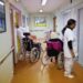 Kujdesi ndaj të moshuarve, raporti i KLSH: Institucionet rezidenciale, mungesë stafi
