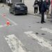 Aksident në Berat/ Motori përplaset me makinën dhe ndahet në mes (DETAJET)