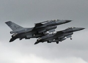 Tajvani: Kina dërgoi avionë ushtarakë në territorin tonë