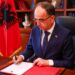 Presidenti Bajram Begaj firmos dekretin për Amnistinë Penale