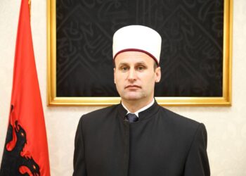 Bujar Spahiu uron besimtarët për Fitër Bajram, thirrje për paqe dhe begati