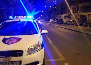 Plagoset me armë zjarri 17-vjeçari në Bërdicë, policia në kërkim të autorit (EMRI)