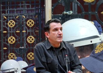 Protesta e opozitës, “viktimizohet” Veliaj: U shmang djegia e efektivëve të Policisë