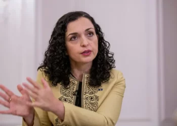 E FORTË/ Vjosa Osmani: 5 policë tanë po mbahen peng nga Serbia