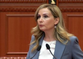 Tabaku: Duhet reformë e plotë për të hequr pushtetin vendor nga duart politike