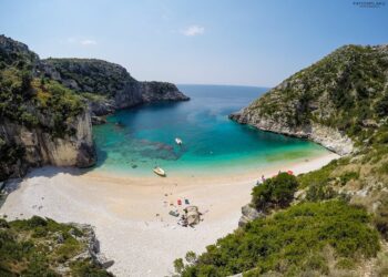 Qeveria i jep KKT menaxhimin e hapësirës detare, opozita: Ligji u shërben oligarkëve