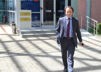 U pyet për rreth 4 orë, ish-deputeti Ralf Gjoni tregon arsyen pse u thirr në SPAK