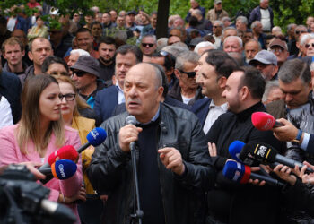 “O ‘koqefiksi’ Erion Veliaj”/ Regjisori i njohur shpërthen ndaj kryebashkiakut