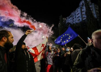 Gjeorgjia cakton seancën plenare për të zhbërë veton ndaj Ligjit për agjentët e huaj