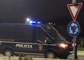 Aksion në Vlorë/ Lëvizte me armë zjarri pa leje, arrestohet 25-vjeçari