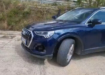 Thyenë xhamin e makinës, grabitet çifti i italianëve në Vlorë