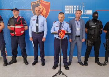 Sekuestrohen 65 kg kanabis në formë çokollate e fshehur në tunel