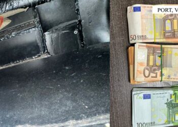 Tentoi të fuste në Shqipëri 30 000 euro, nën hetim 44-vjeçari