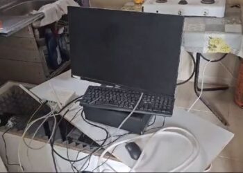 Zbulohet ‘fermë’ kriptovalutash në banesë, në pranga 67-vjeçari