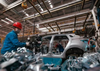 SHBA i shpall ‘luftë’ tregtare Kinës