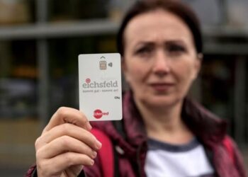 Gjermania ndalon azilantët të dërgojnë para tek familjet e tyre