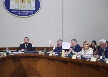 3 orë debat në “TIMS” palët bien dakord! Balla nis dëshminë me dyer të mbyllura