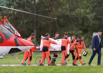 Ministri i Mbrojtjes: Fico ende në operacion! Gjendja e tij është shumë e keqe