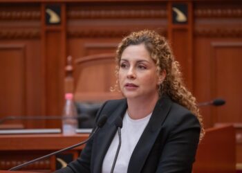 Mandati i Olta Xhaçkës sërish në Kushtetuese, caktohet seanca