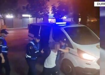 Emri/ Parandalohet vjedhja e dy makinave në Durrës, arrestohet 50-vjeçari
