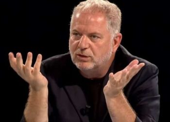 Gazetari Baton Haxhiu paraqitet në SPAK