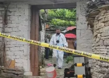 Çifti i të moshuarve në Dropull u dhunuan për vdekje, fqinjët: Nuk kishin fëmijë