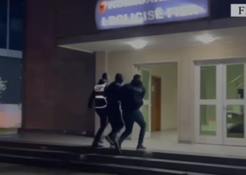 Pas sherrit qëlloi me kallashnikov, arrestohet 25-vjeçari në Fier