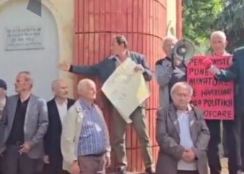 Në Kuvend, Amnistia Penale/ Minatorët në protestë: Pensioni s’del as për ilaçe