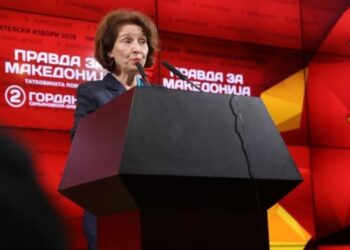 Koreja e Veriut lëshon më shumë balona me jashtëqitje në drejtim të Koresë së Jugut