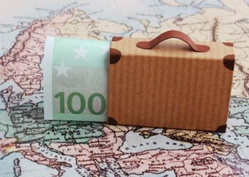 Të huajt sollën para rekord në 2024, por edhe shqiptarët nuk u kursyen jashtë