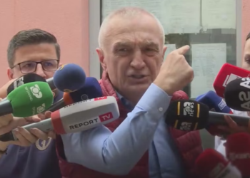 VOA: Si Meta ia la Kryemadhit përgjegjësinë për pasuritë