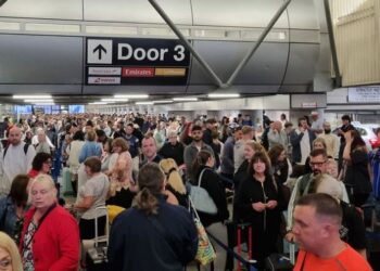 Manchester/ Ndërprerja e energjisë elektrike lë në errësirë të gjithë aeroportin