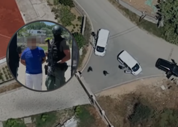 Policia dhe RENEA i rrethojnë banesën, momenti i arrestimit të Astrit Avdylajt