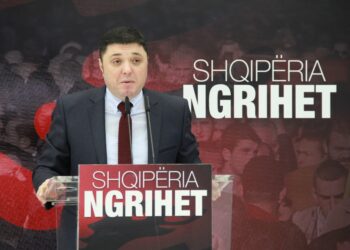 Kreshnik Çollaku “braktis” Bashën: Do vijoj të qëndroj në PD