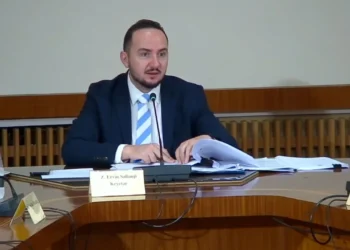 Drejtoresha e TIMS mungon në Kom. “TIMS”/ Salianji: Nuk është datë dasme