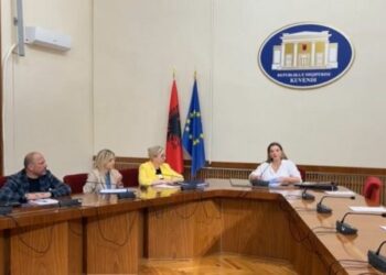 Komisioni hetimor/ Vokshi: Shëndetësia dhe Fondi, “ping pong” me njëri-tjetrin