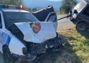 Aksident në aksin Korçë-Pogradec, plagoset polici i rrugores