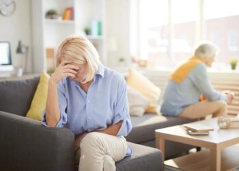 Censi, divorcet kulmojnë në moshën 40-50 vjeç