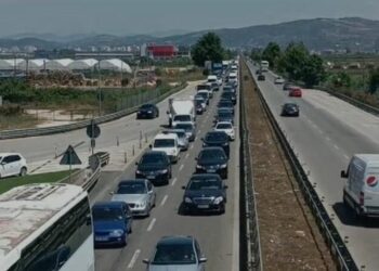 Aksident i trefishtë në Lushnjë! Dy të plagosur