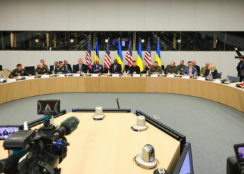 75 qirinj në tortën e ditëlindjes, analiza e DW: Si i ka punët NATO?