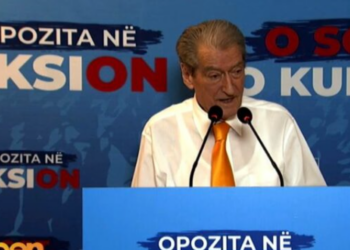 Berisha i bashkohet virtualisht protestës, akuza Ramës: Bashkëpunon me bandat